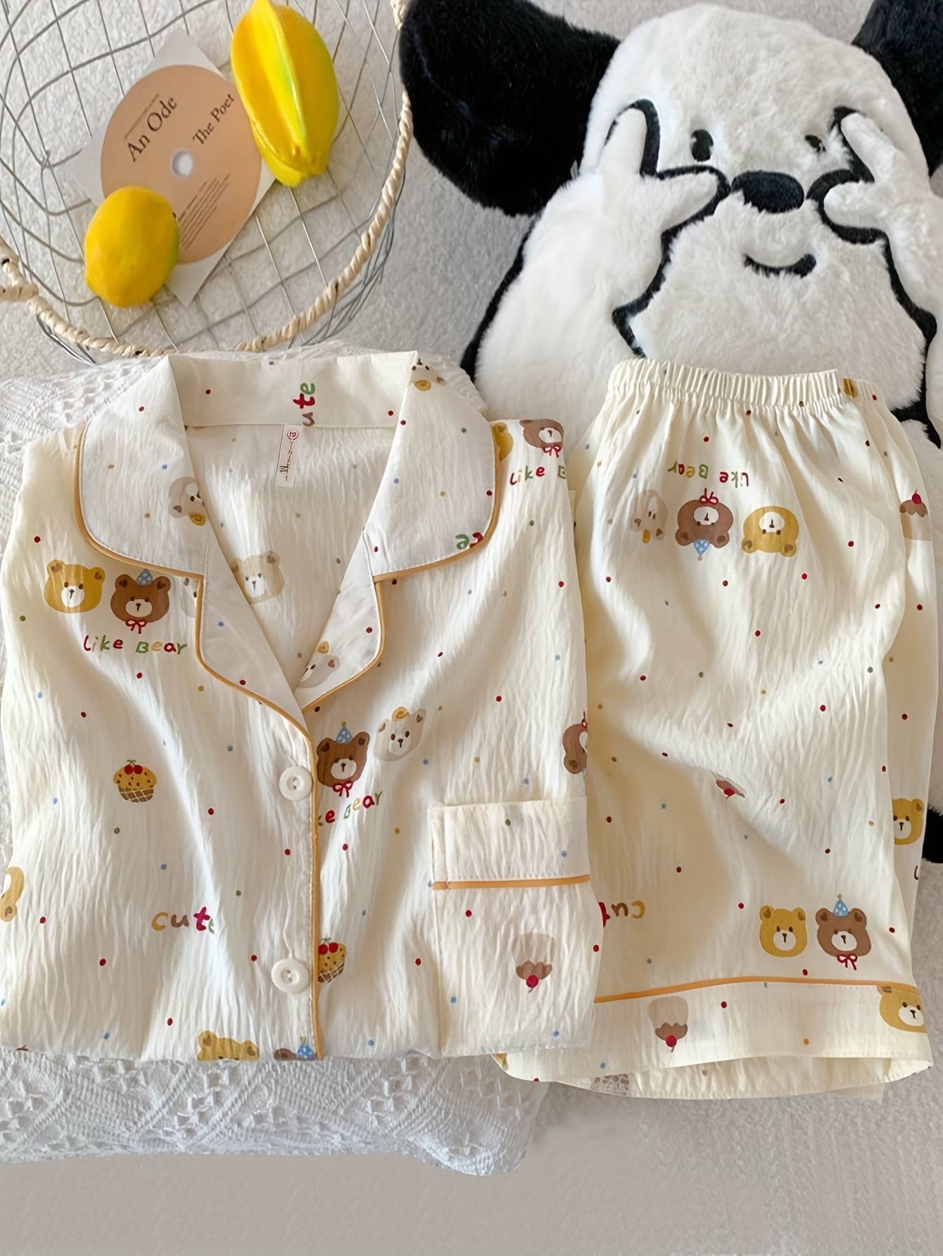 Cute Bear Print Pajama Set – Short Sleeve & Shorts 🐻✨
